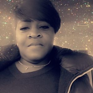 Meet your Posher, Niki